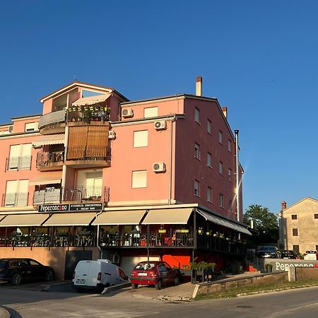 Lungo Mare Apartment With Terrace Pula Exterior foto