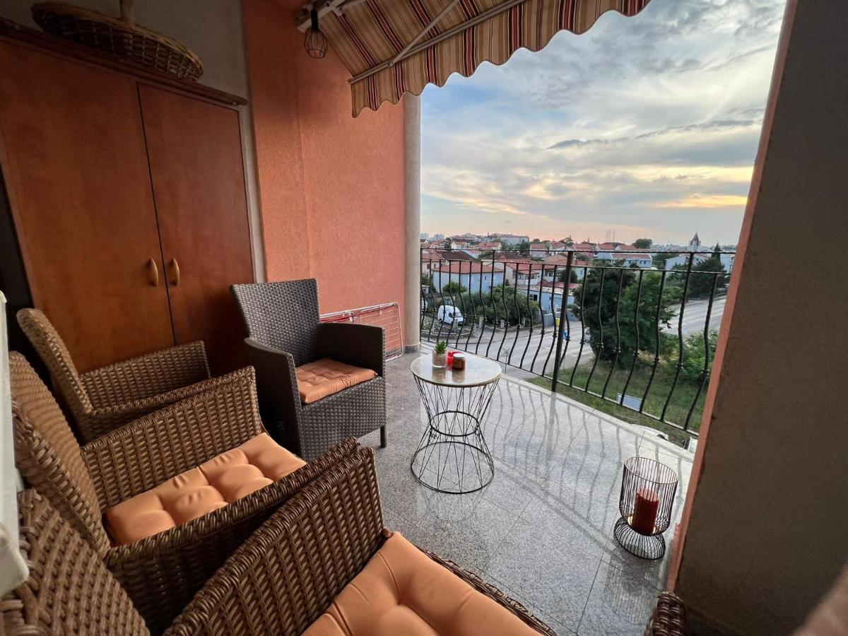 Lungo Mare Apartment With Terrace Pula Exterior foto
