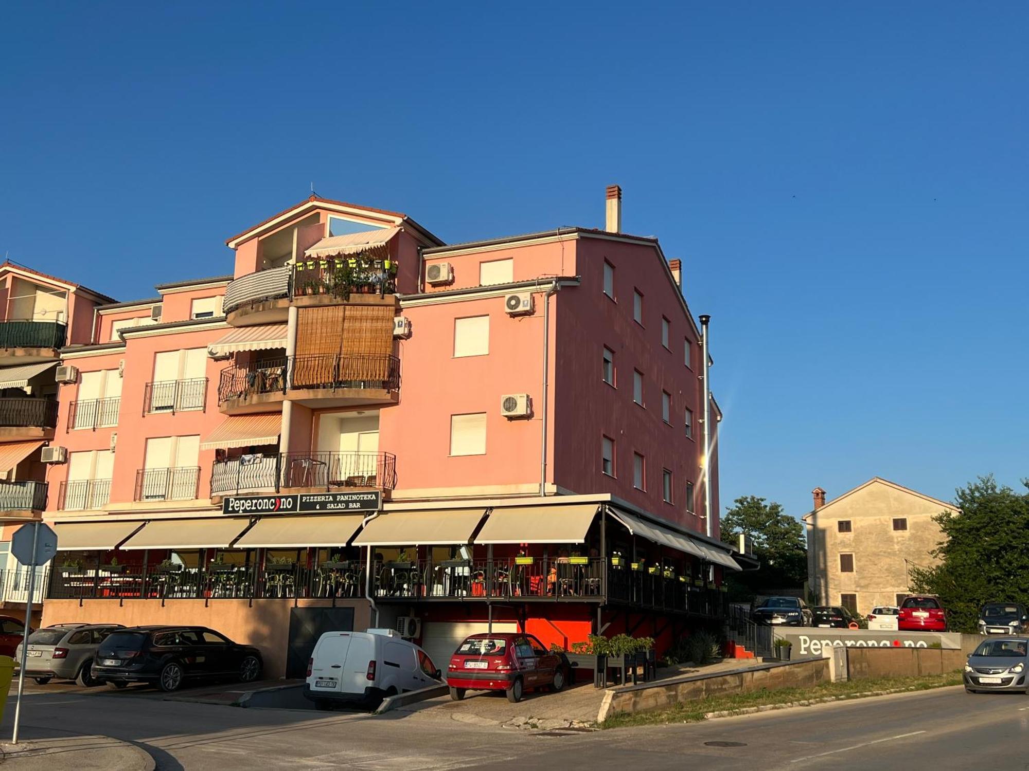 Lungo Mare Apartment With Terrace Pula Exterior foto